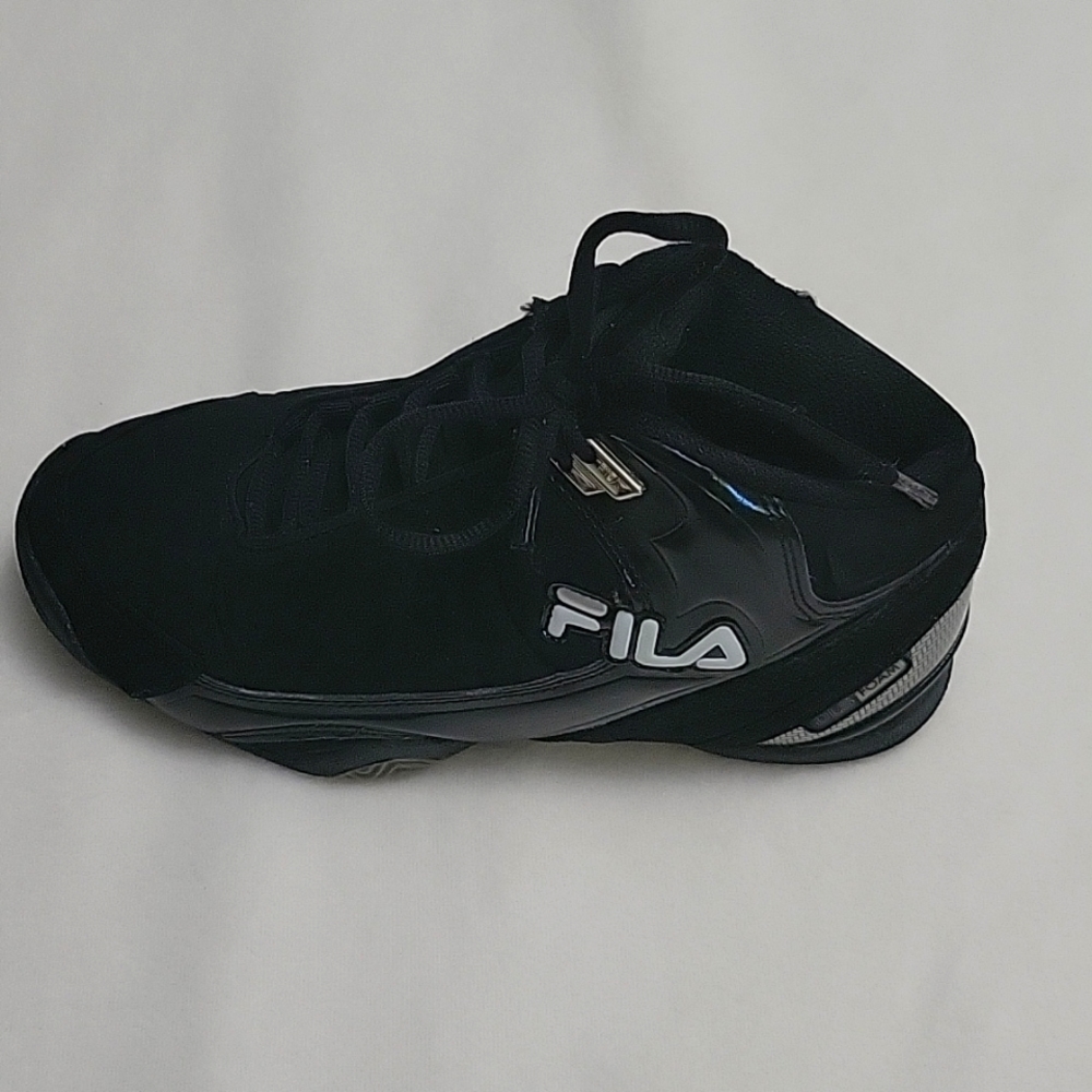 Fila Sport Rimshot size  7.5 Black and Silver Mens